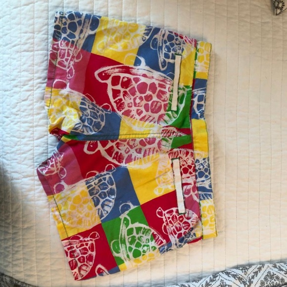 Lilly Pulitzer Girls Turtle Color Block Shorts - Picture 2 of 3